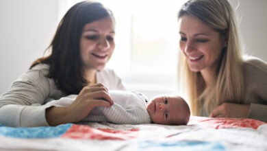 Spain widens reproductive access for lesbian and bi women